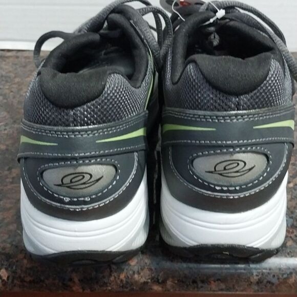 New Easy Spirit Anti Gravity Sneakers...SIZE 9 - Picture 3 of 7